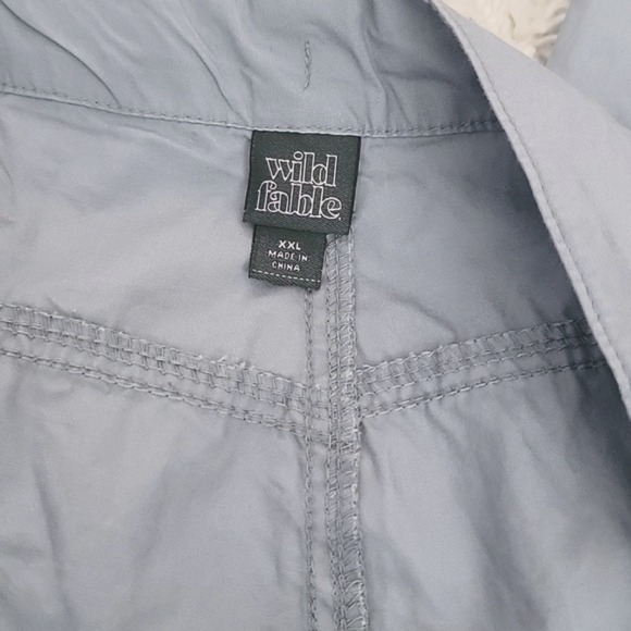 NWT Gray cargos XXL - Picture 4 of 5